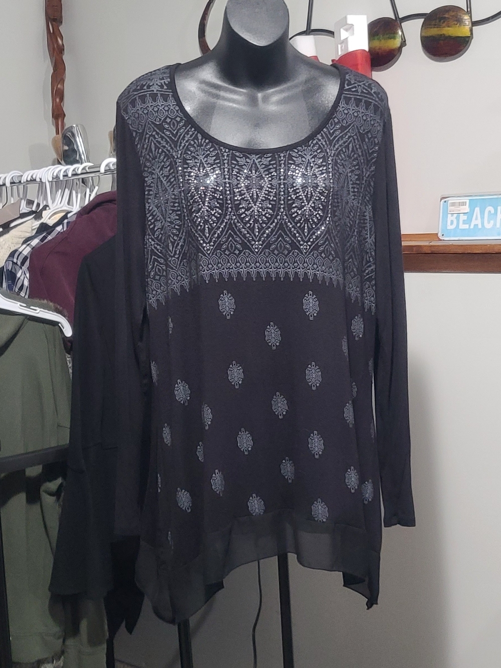 B.L.E.U. Black Long-Sleeve Scoop Neck Tunic with Silver Pattern